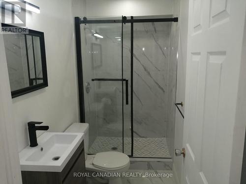 2586 Foxmeadow Road N, Peterborough, ON - Indoor Photo Showing Bathroom