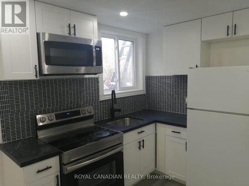 2586 Foxmeadow Road N, Peterborough, ON - Indoor Photo Showing Kitchen