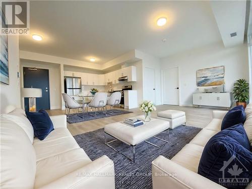 608 - 397 Codds Road, Ottawa, ON - Indoor Photo Showing Living Room