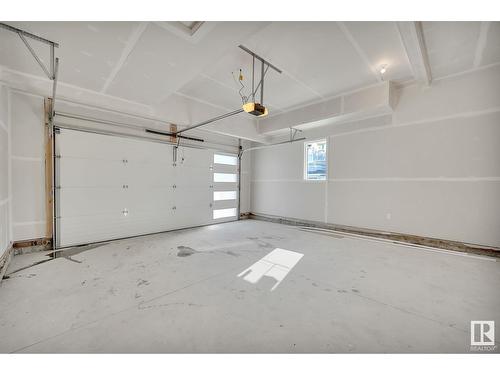 1 Patriot Wy, Spruce Grove, AB - Indoor Photo Showing Garage