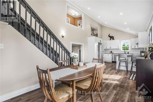 15025 Finch-Obnabruck Boundary Road, North Stormont, ON - Indoor Photo Showing Dining Room