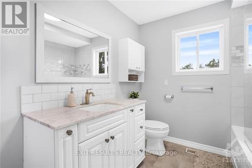 15025 Finch-Obnabruck Boundary Road, North Stormont, ON - Indoor Photo Showing Bathroom