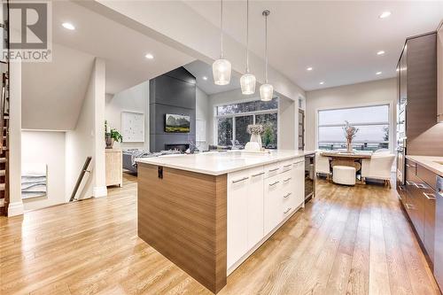 1066 Bruce Street, Sarnia, ON - Indoor Photo Showing Kitchen With Upgraded Kitchen