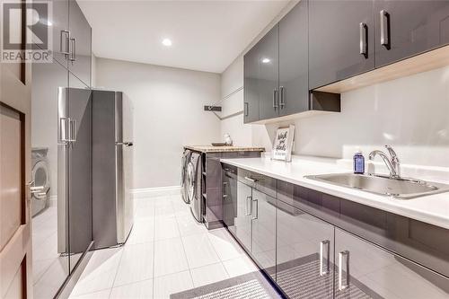 1066 Bruce Street, Sarnia, ON - Indoor Photo Showing Kitchen