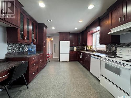 Neufeld Acreage, Leroy Rm No. 339, SK - Indoor Photo Showing Kitchen