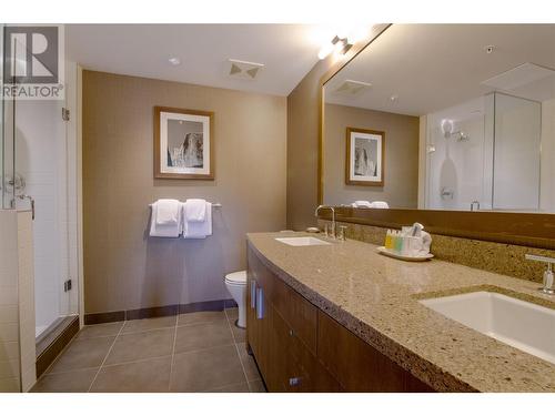 2950 Camozzi Road Unit# 1413, Revelstoke, BC - Indoor Photo Showing Bathroom