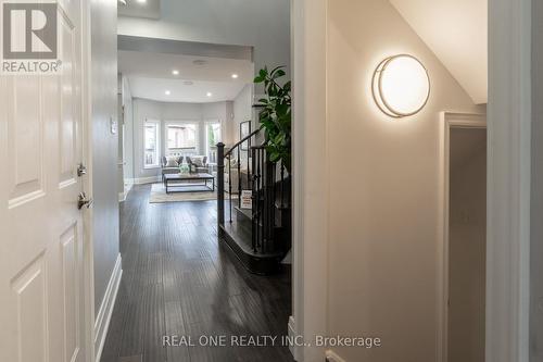 3812 Barley Trail, Mississauga, ON - Indoor Photo Showing Other Room