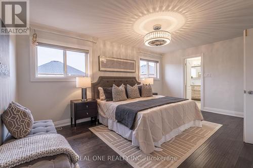 3812 Barley Trail, Mississauga, ON - Indoor Photo Showing Bedroom