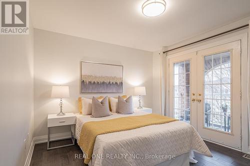 3812 Barley Trail, Mississauga, ON - Indoor Photo Showing Bedroom