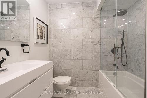 3812 Barley Trail, Mississauga, ON - Indoor Photo Showing Bathroom