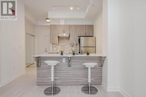 106 - 4040 Upper Middle Road, Burlington, ON - Indoor Photo Showing Kitchen