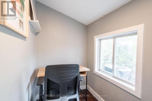 166 Catharine Street N, Hamilton, ON - Indoor Photo Showing Office