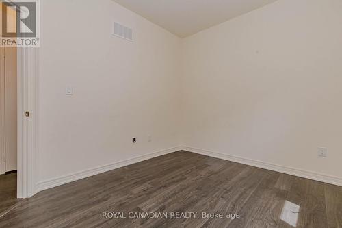 20 Silver Meadow Gardens, Hamilton, ON - Indoor Photo Showing Other Room