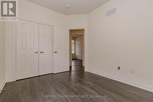 20 Silver Meadow Gardens, Hamilton, ON - Indoor Photo Showing Other Room