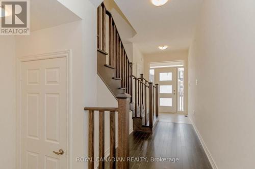 20 Silver Meadow Gardens, Hamilton, ON - Indoor Photo Showing Other Room