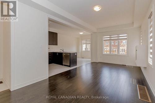 20 Silver Meadow Gardens, Hamilton, ON - Indoor Photo Showing Other Room