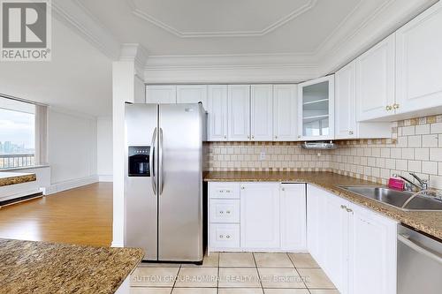 2301 - 135 Antibes Drive, Toronto, ON - Indoor Photo Showing Kitchen With Double Sink