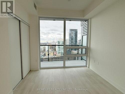 2001 - 127 Broadway Avenue, Toronto, ON - Indoor Photo Showing Other Room