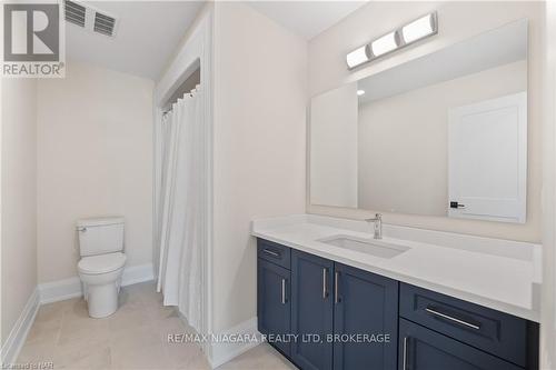 Lot 24 - 6140 Curlin Crescent, Niagara Falls, ON - Indoor Photo Showing Bathroom