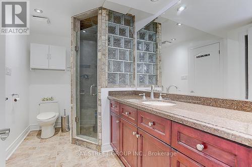 165 Revell Road, Newmarket, ON - Indoor Photo Showing Bathroom