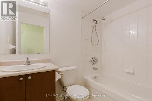 109 - 5035 Oscar Peterson Boulevard, Mississauga, ON - Indoor Photo Showing Bathroom