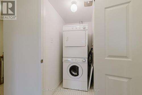 109 - 5035 Oscar Peterson Boulevard, Mississauga, ON - Indoor Photo Showing Laundry Room