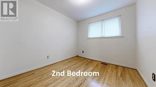 59 Roseglen Crescent, Toronto, ON - Indoor Photo Showing Other Room