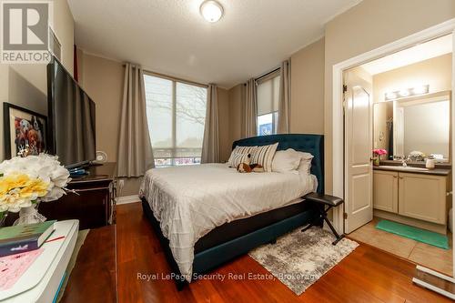 105 - 2772 Keele Street, Toronto, ON - Indoor Photo Showing Bedroom