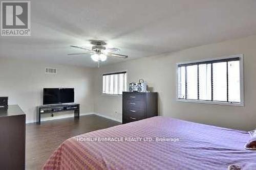 3035 Dalehurst Drive, Mississauga, ON - Indoor Photo Showing Bedroom