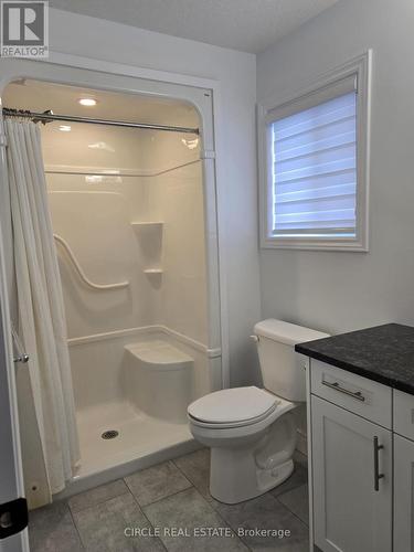 3815 Somerston Crescent, London, ON - Indoor Photo Showing Bathroom