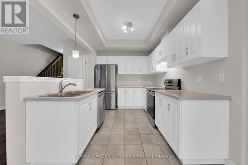 44 Dennis Drive, West Lincoln, ON - Indoor Photo Showing Kitchen With Double Sink