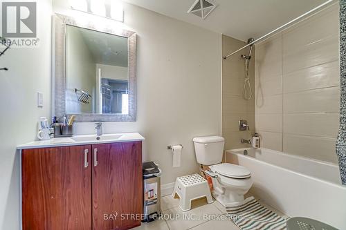 806 - 22 East Haven Drive, Toronto, ON - Indoor Photo Showing Bathroom