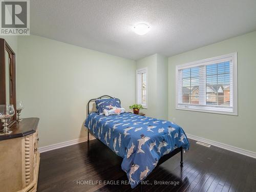 107 Herefordshire Crescent, Newmarket, ON - Indoor Photo Showing Bedroom