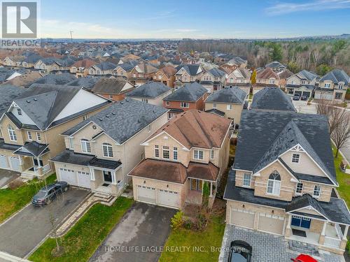 107 Herefordshire Crescent, Newmarket, ON - Outdoor With Facade