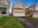 107 Herefordshire Crescent, Newmarket, ON  - Outdoor With Facade 