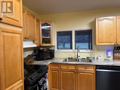 792 River Rd, Sault Ste. Marie, ON - Indoor Photo Showing Kitchen With Double Sink