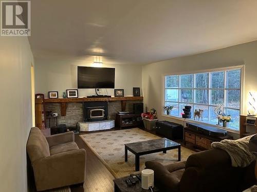 792 River Rd, Sault Ste. Marie, ON - Indoor Photo Showing Living Room With Fireplace