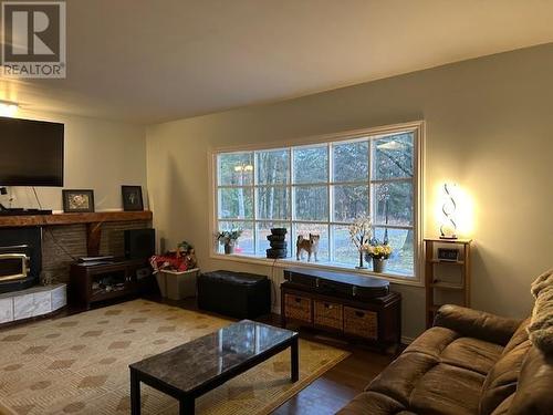 792 River Rd, Sault Ste. Marie, ON - Indoor Photo Showing Living Room With Fireplace