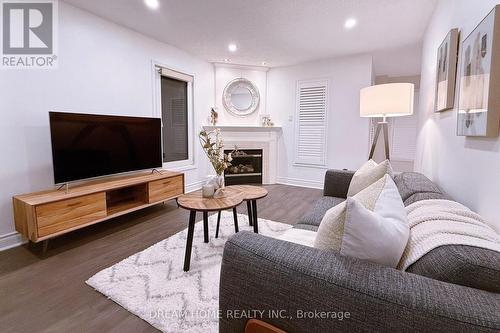 4066 Renfrew Crescent, Mississauga, ON - Indoor Photo Showing Living Room With Fireplace