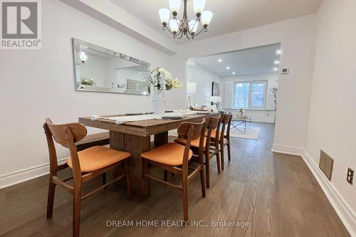 4066 Renfrew Crescent, Mississauga, ON - Indoor Photo Showing Dining Room