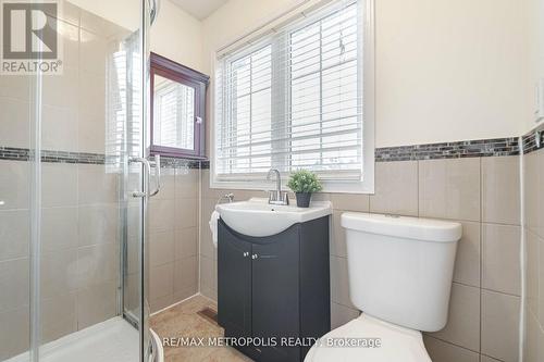 27 Prince Crescent, Brampton, ON - Indoor Photo Showing Bathroom