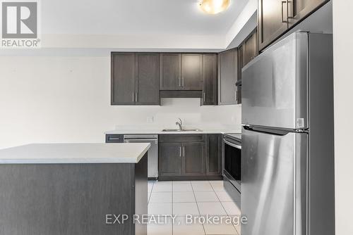 102 - 4552 Portage Road, Niagara Falls (211 - Cherrywood), ON - Indoor Photo Showing Kitchen With Double Sink With Upgraded Kitchen