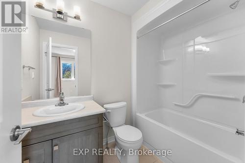 102 - 4552 Portage Road, Niagara Falls (211 - Cherrywood), ON - Indoor Photo Showing Bathroom