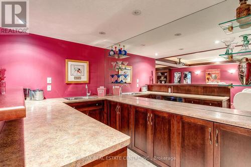 271 Riverview Place, Guelph, ON - Indoor Photo Showing Kitchen