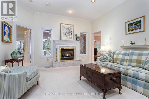 271 Riverview Place, Guelph, ON - Indoor Photo Showing Living Room With Fireplace