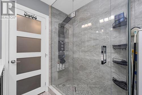 1434 Progreston Road, Hamilton, ON - Indoor Photo Showing Bathroom