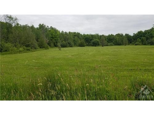 1621 8Th Line Road, Metcalfe, ON 