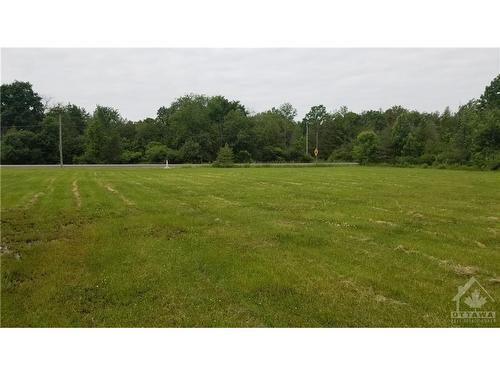 1621 8Th Line Road, Metcalfe, ON 