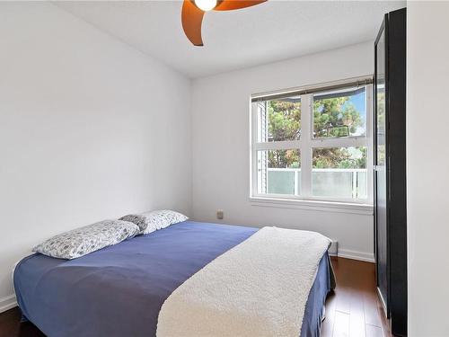 306-1201 Hillside Ave, Victoria, BC - Indoor Photo Showing Bedroom