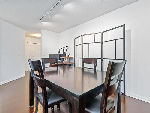 306-1201 Hillside Ave, Victoria, BC - Indoor Photo Showing Dining Room